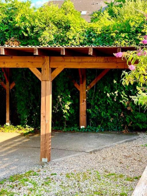 Schoene Wohnung Mit Eigenen Eingang Und Terrasse Gosseling Экстерьер фото